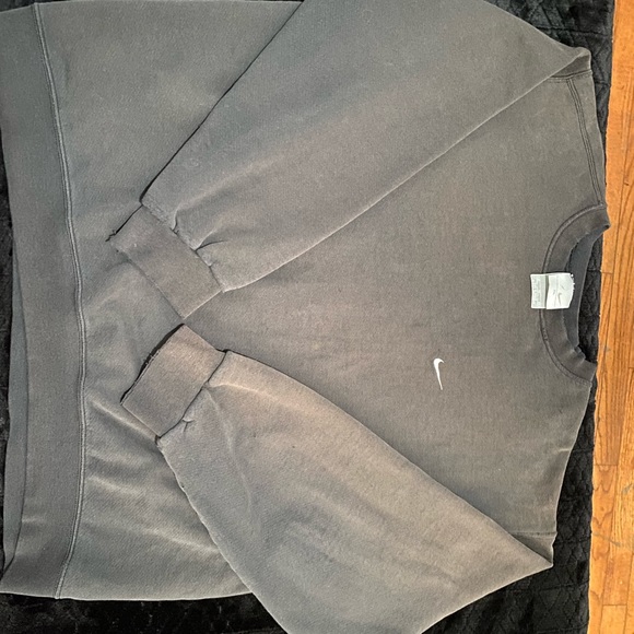 Sweaters - Vintage Nike sweatshirt